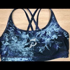 Peloton sports bra - size medium
